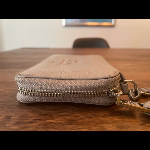 Tory Burch Wristlet (tan) - Picture 10 of 10